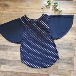 NWOT Blue Heart Angel Wing Sleeve Top Small